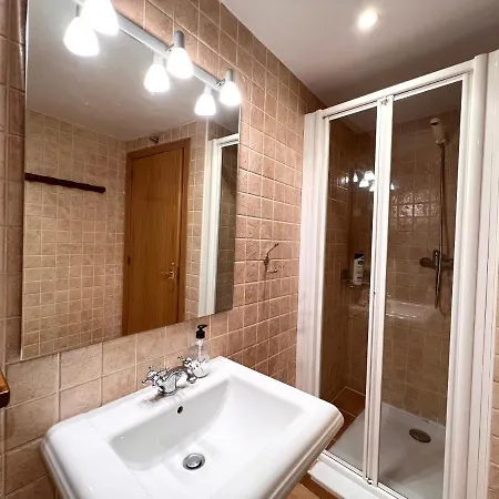 Boet - Ainet De Cardos - L'amfitriona Apartment Ribera de Cardos